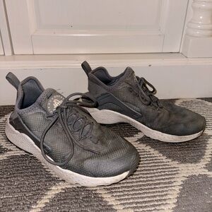 Nike Womens Air Huarache Run Ultra Lace Up Running Shoes Sz 8.5